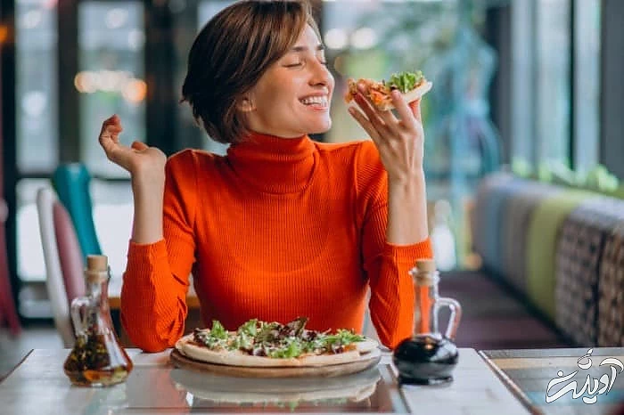 آرام غذا خوردن